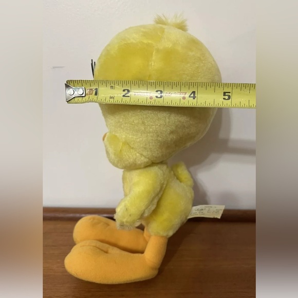 Tweety Bird 13” Plush Looney Tunes Six Flags Theme Parks Warner Bros Yellow READ - Picture 12 of 13